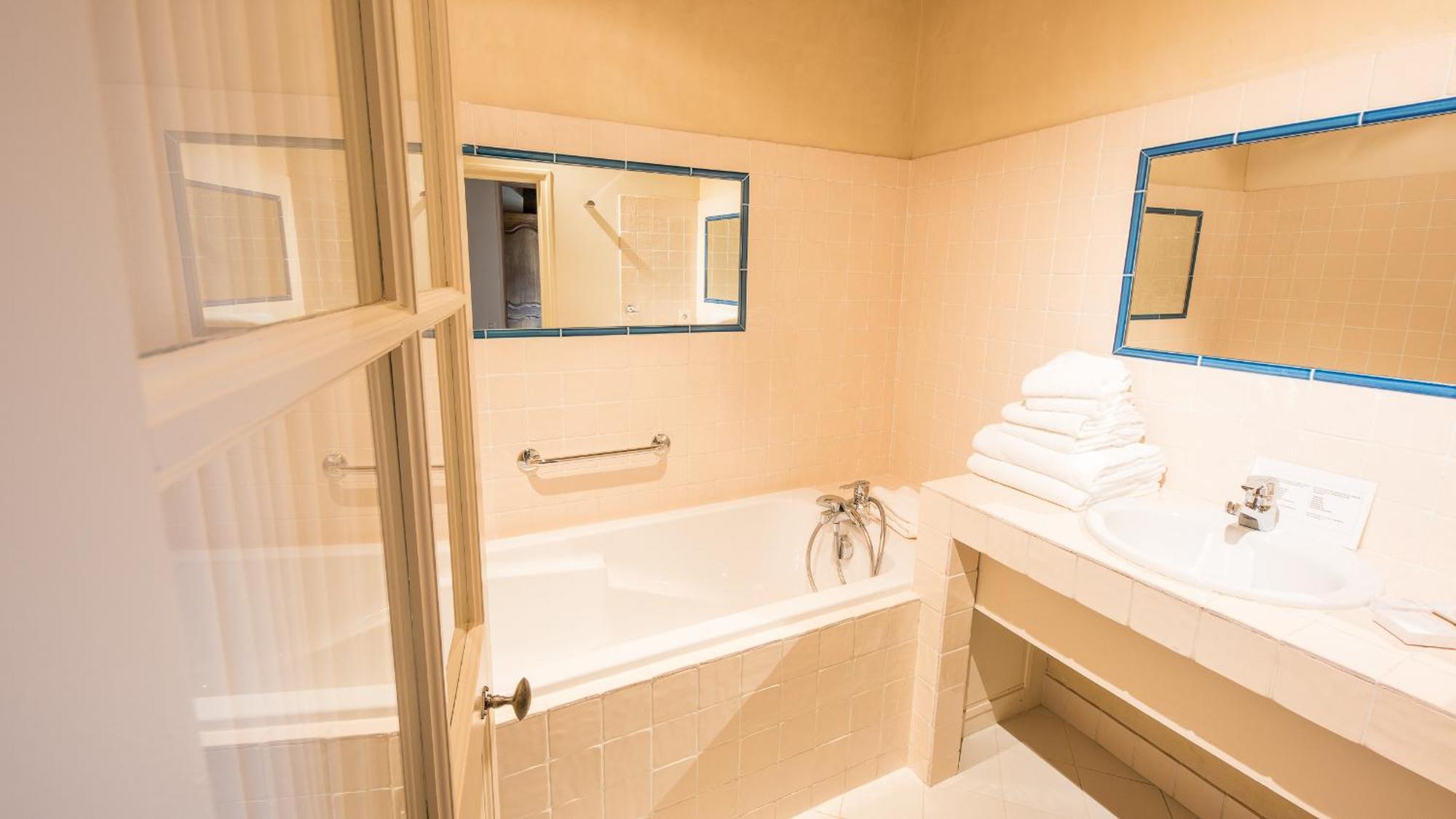 Le Champ Des Oiseaux Hotel & Spa Труа Екстер'єр фото
